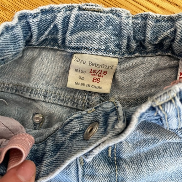 Zara distressed adjustable jeans 12-18 months - Picture 4 of 5